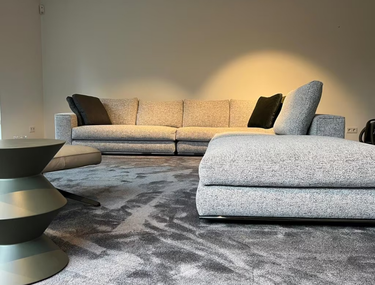 Minotti Hamilton Modulares Ecksofa bestehend aus 4 Elementen