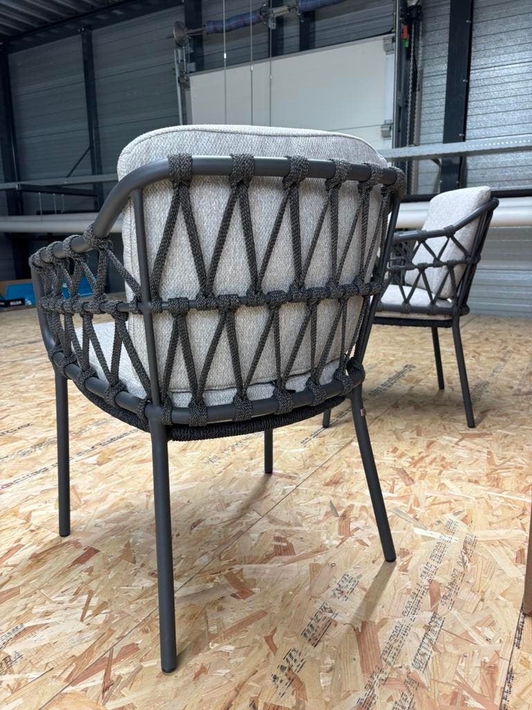 4 Seasons Outdoor Calpi eetkamerstoel – antraciet – foto 3