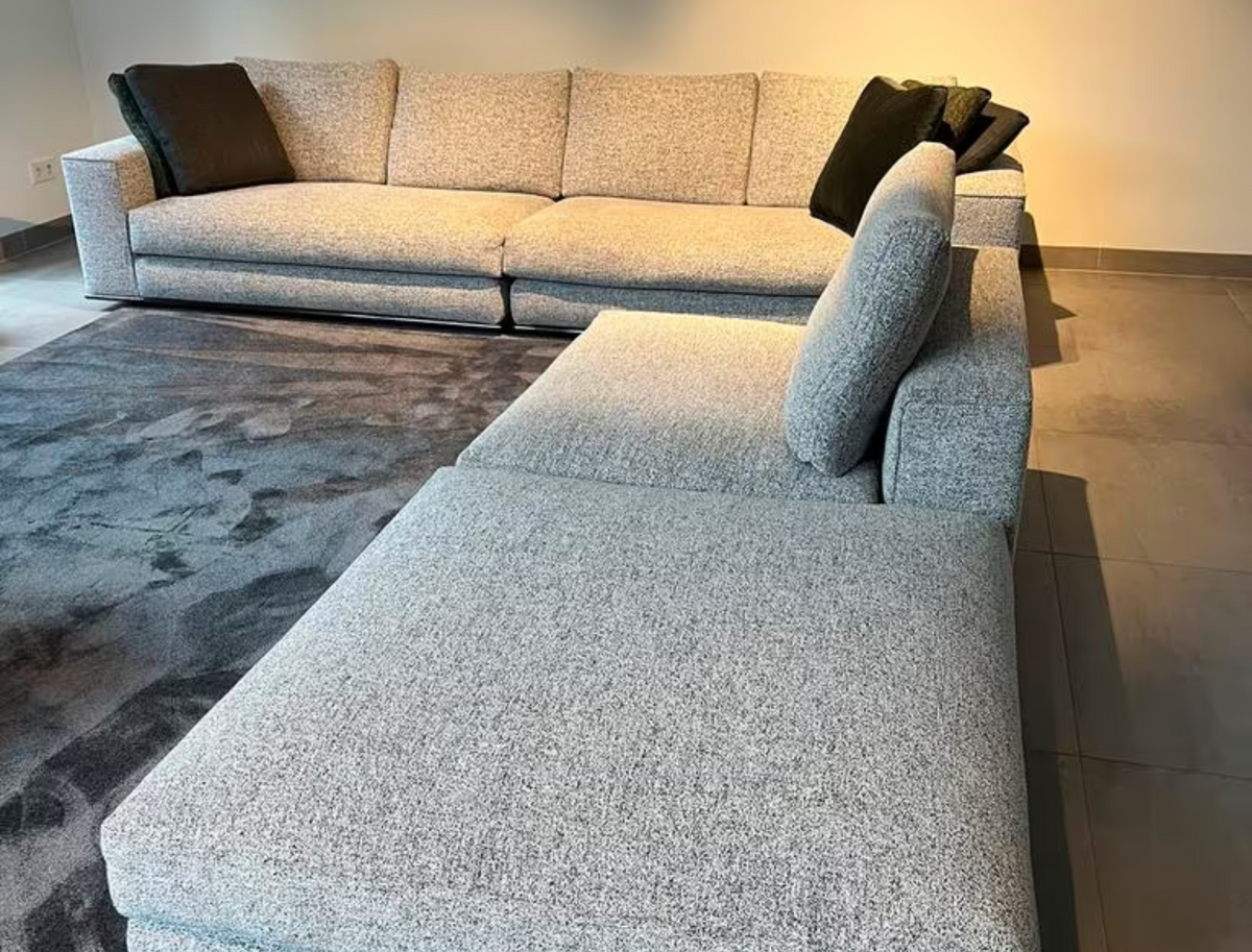 Minotti Hamilton Modulares Ecksofa bestehend aus 4 Elementen