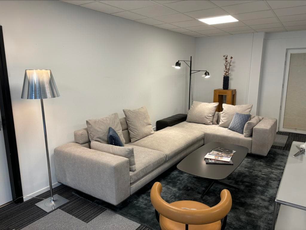 Minotti Freeman modulaire hoekbank – lichtgrijze stof – foto 1