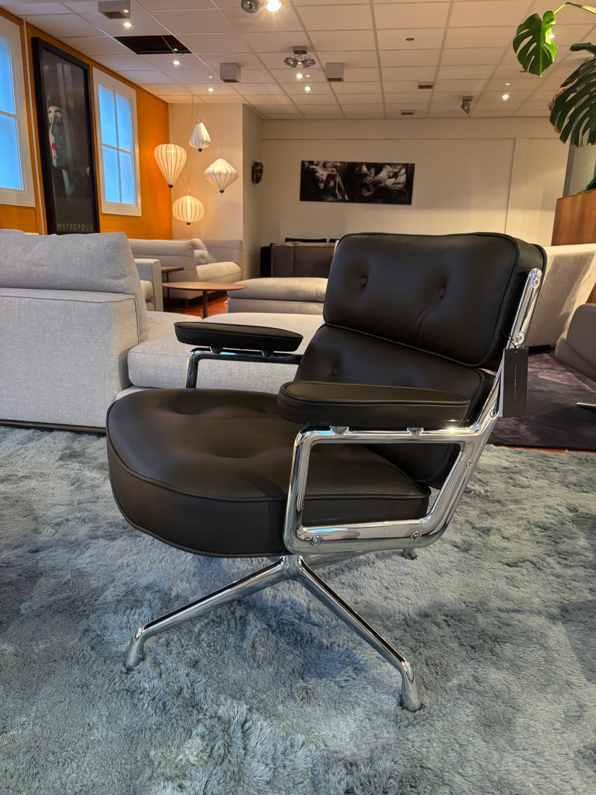Vitra Eames Lobby Chair Es 105
