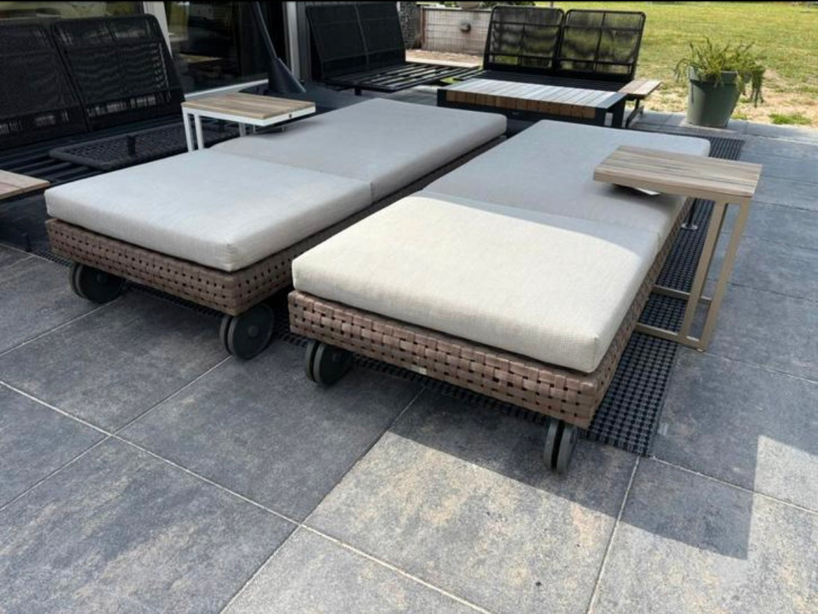 B&B Italia Charles Sunbed + afdekhoes verrijdbaar