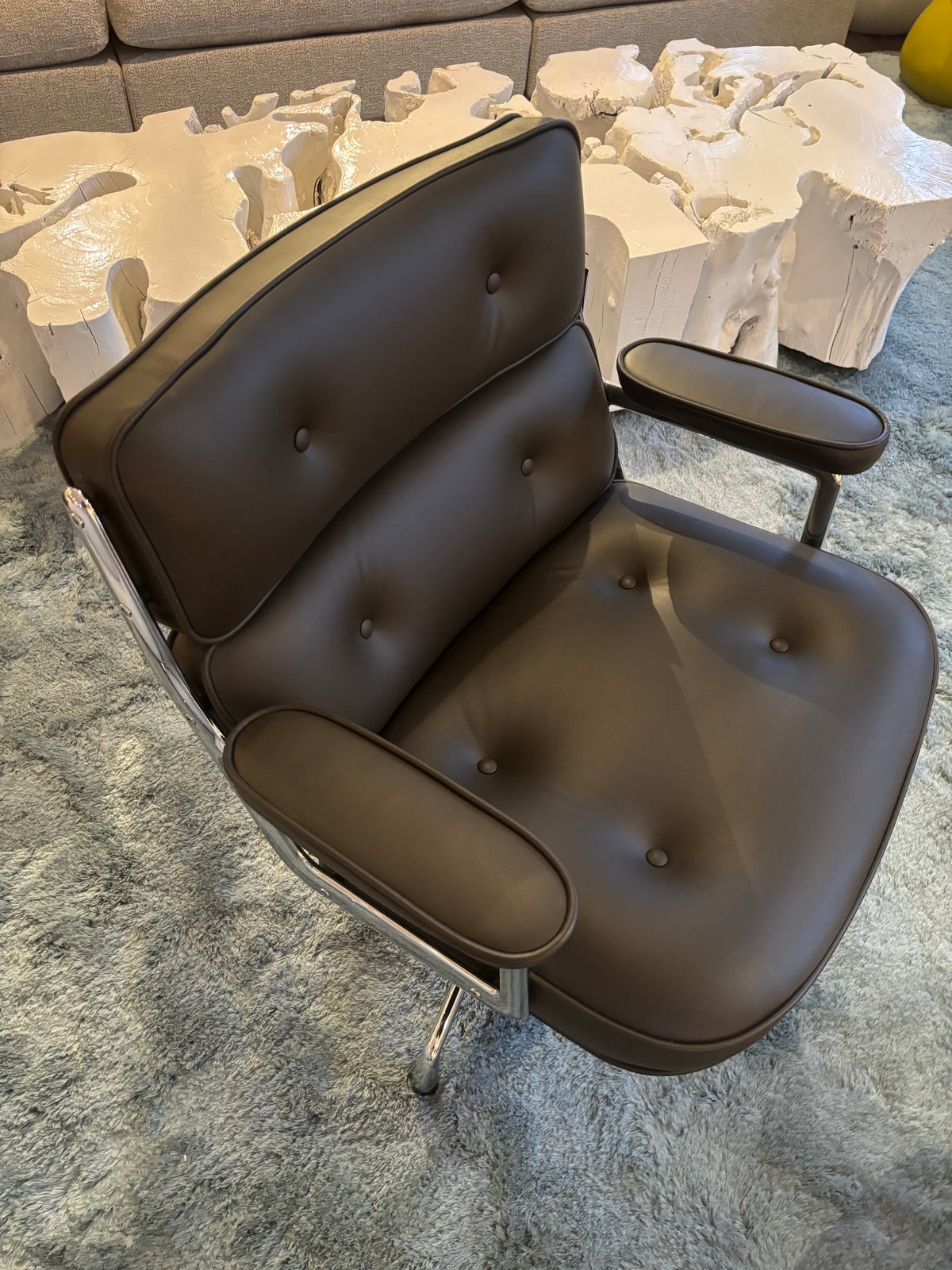Vitra Eames Lobby Chair Es 105