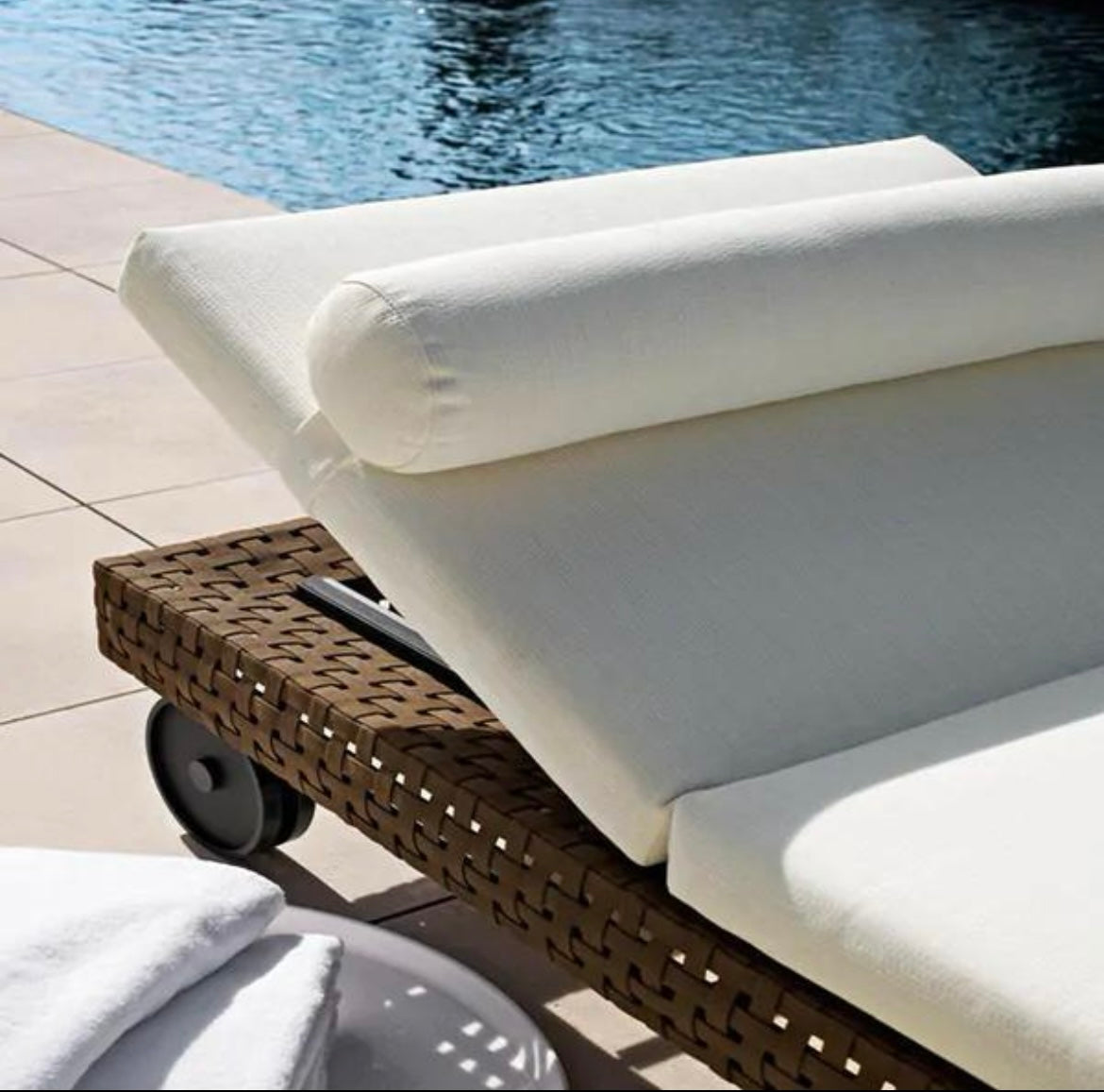 B&B Italia Charles Sunbed + afdekhoes verrijdbaar