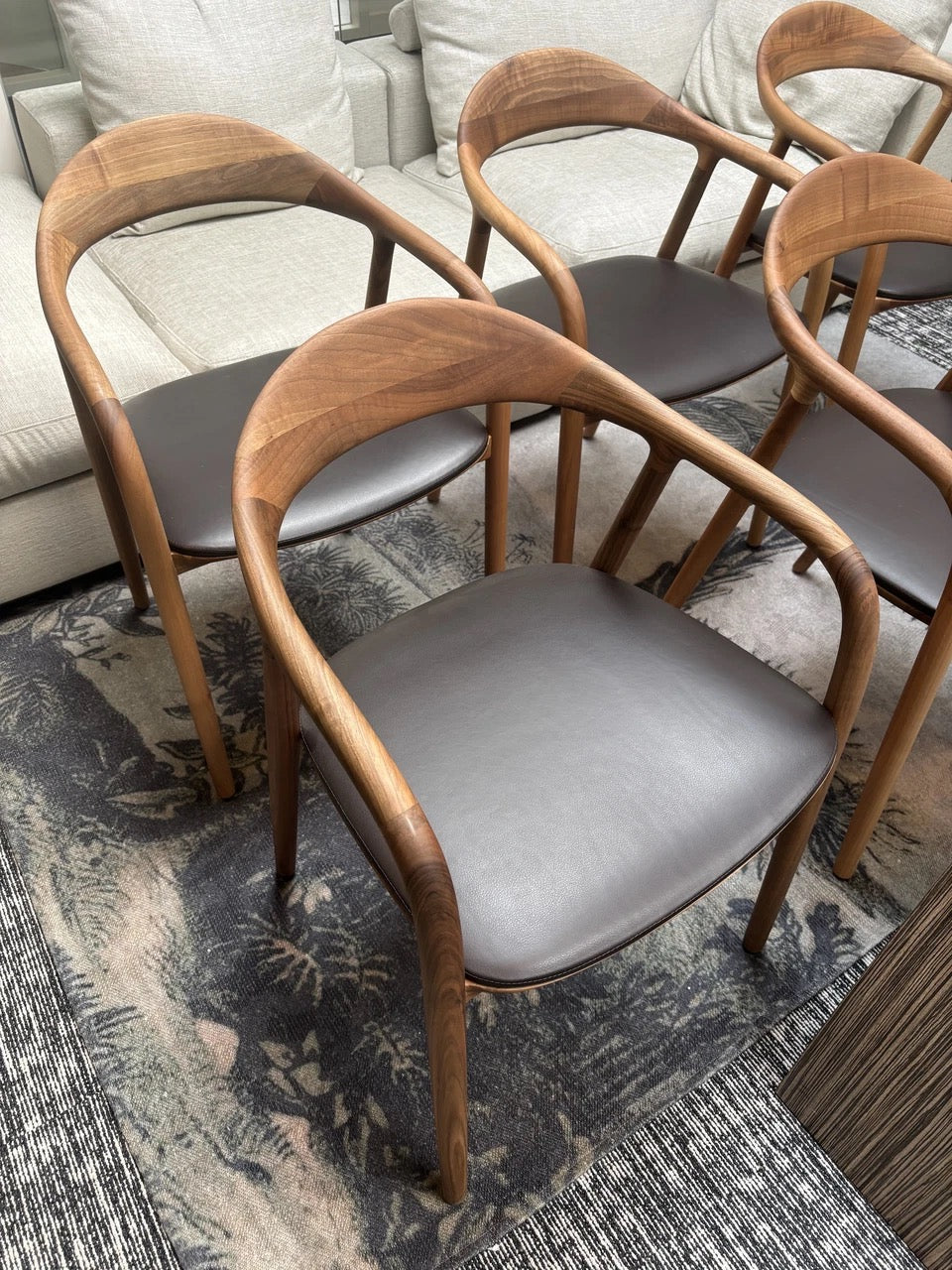 Artisan Neva Stoelen Walnoot Matte Lak ICM Zenith Leder