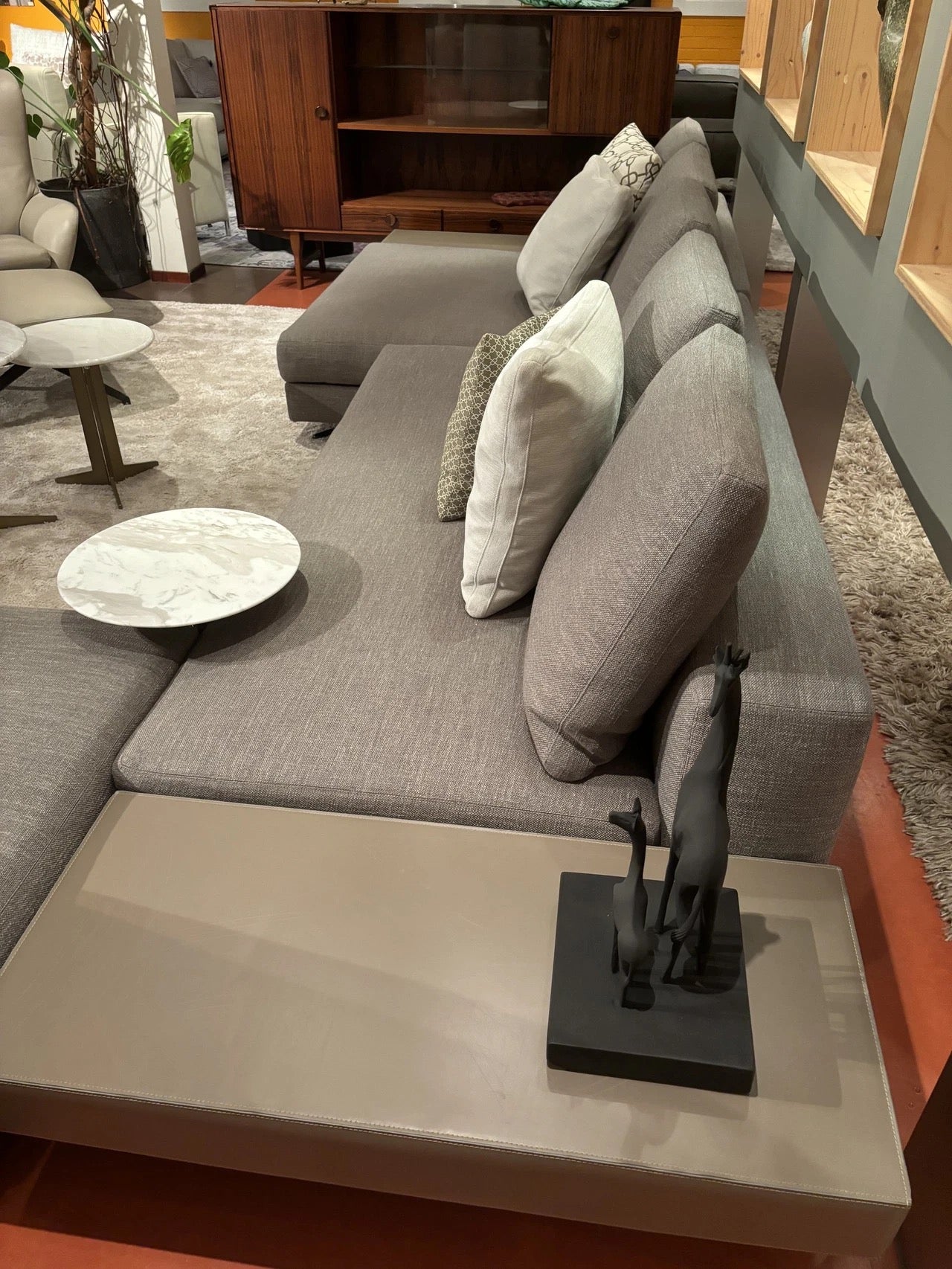 Minotti White Modular Corner Sofa – Flexible and Innovative Design