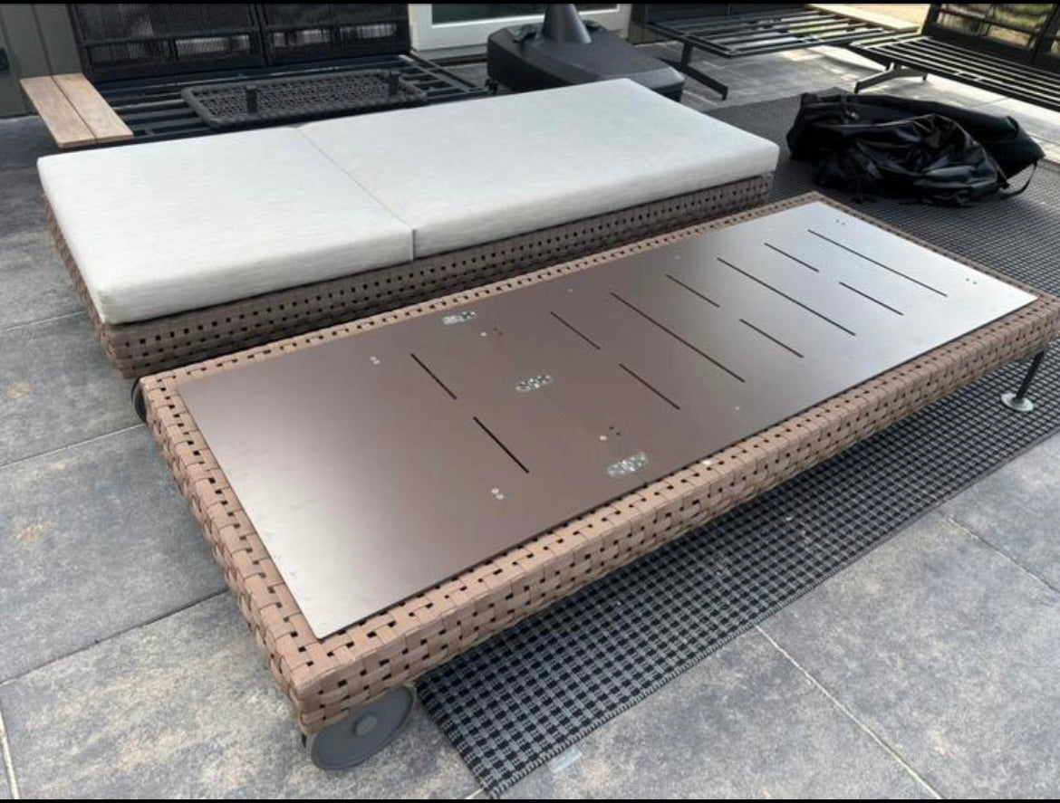 B&B Italia Charles Sunbed + afdekhoes verrijdbaar