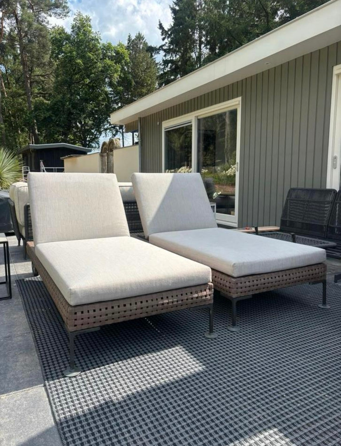 B&B Italia Charles Sunbed + afdekhoes verrijdbaar