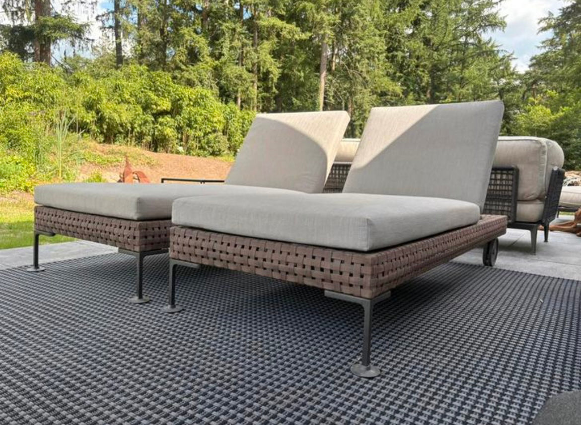 B&B Italia Charles Sunbed + afdekhoes verrijdbaar