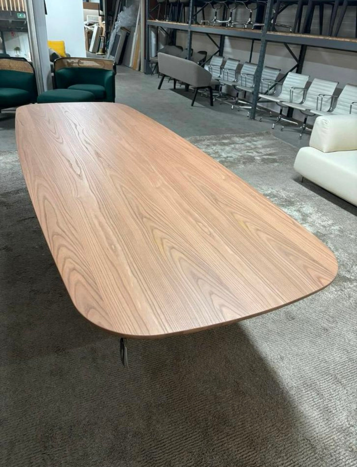 B&B Italia Tobi Ishi 114x313cm in Brushed Elm