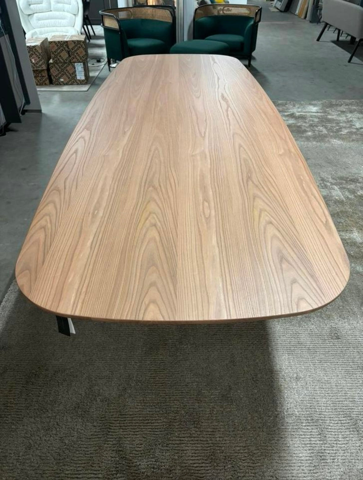 B&B Italia Tobi Ishi 114x313cm in Brushed Elm