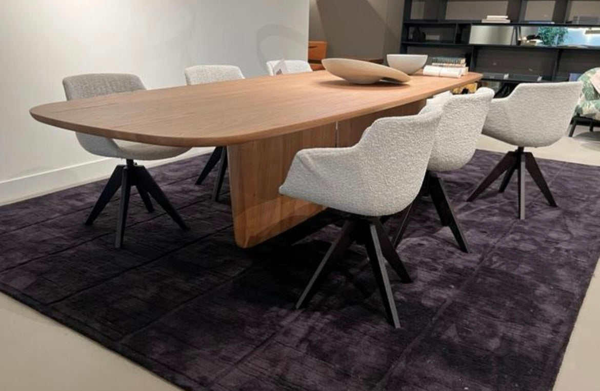 B&B Italia Tobi Ishi 114x313cm in Brushed Elm