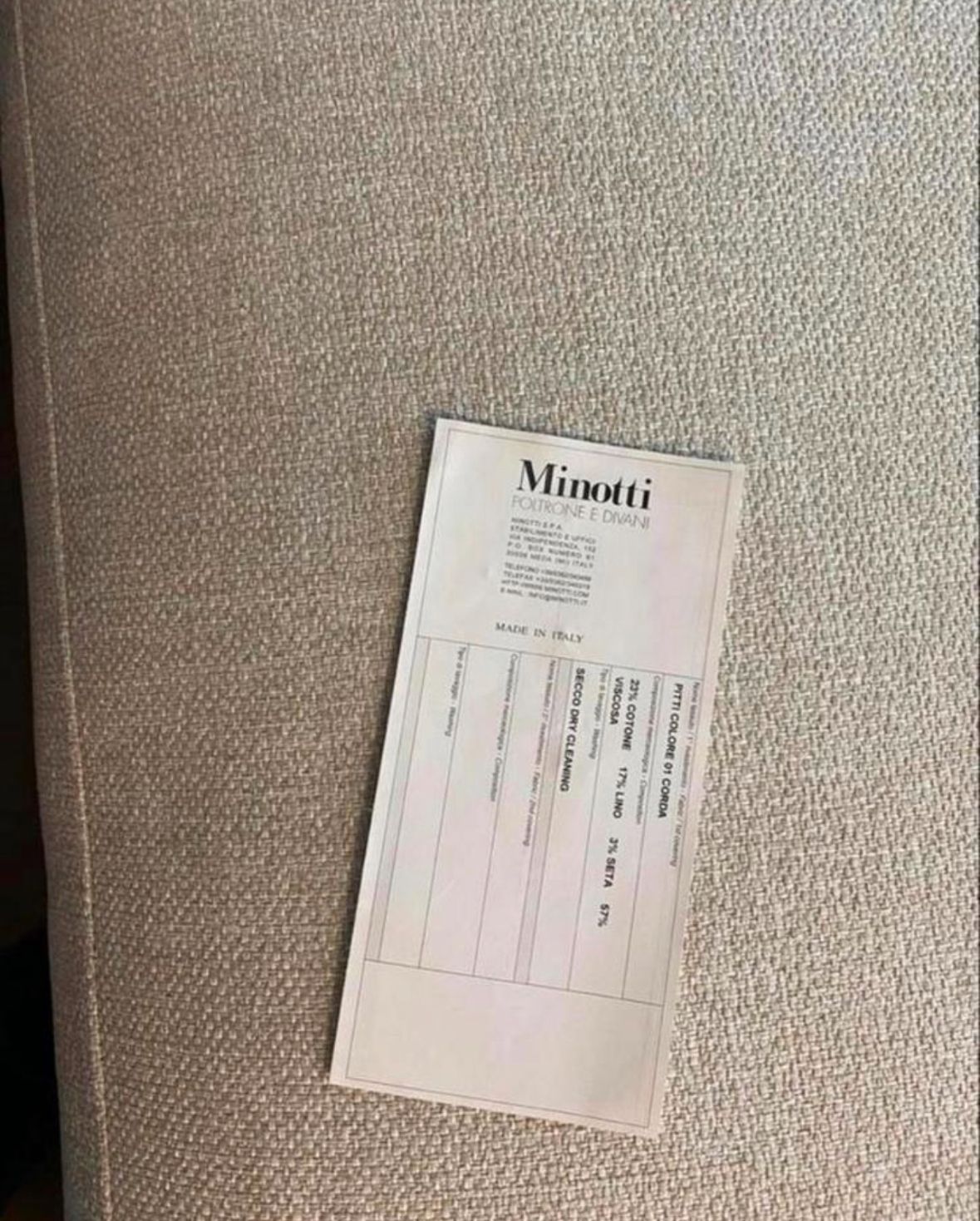 Minotti Hamilton Ecksofa aus Pitti Corda Stoff grau/ecru 104x235cm