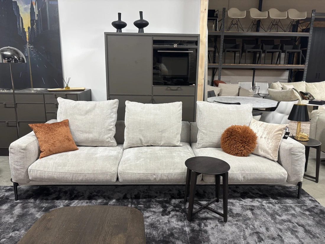 Flexform Romeo 4‑zits bank – ontwerp en achtergrond