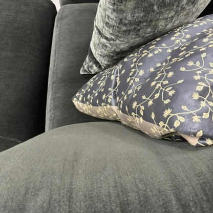 Edra Standard 280-312cm + Pouf LP € 21.500,- in fabric S