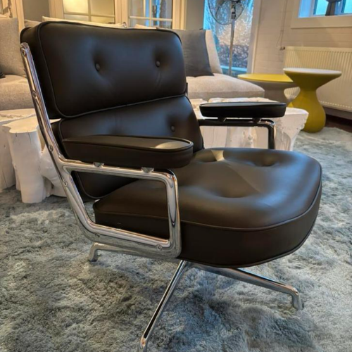 Vitra Eames Lobby chair