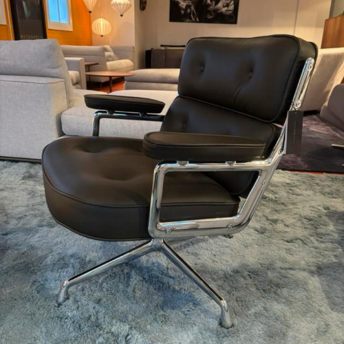 Vitra Eames Lobby chair