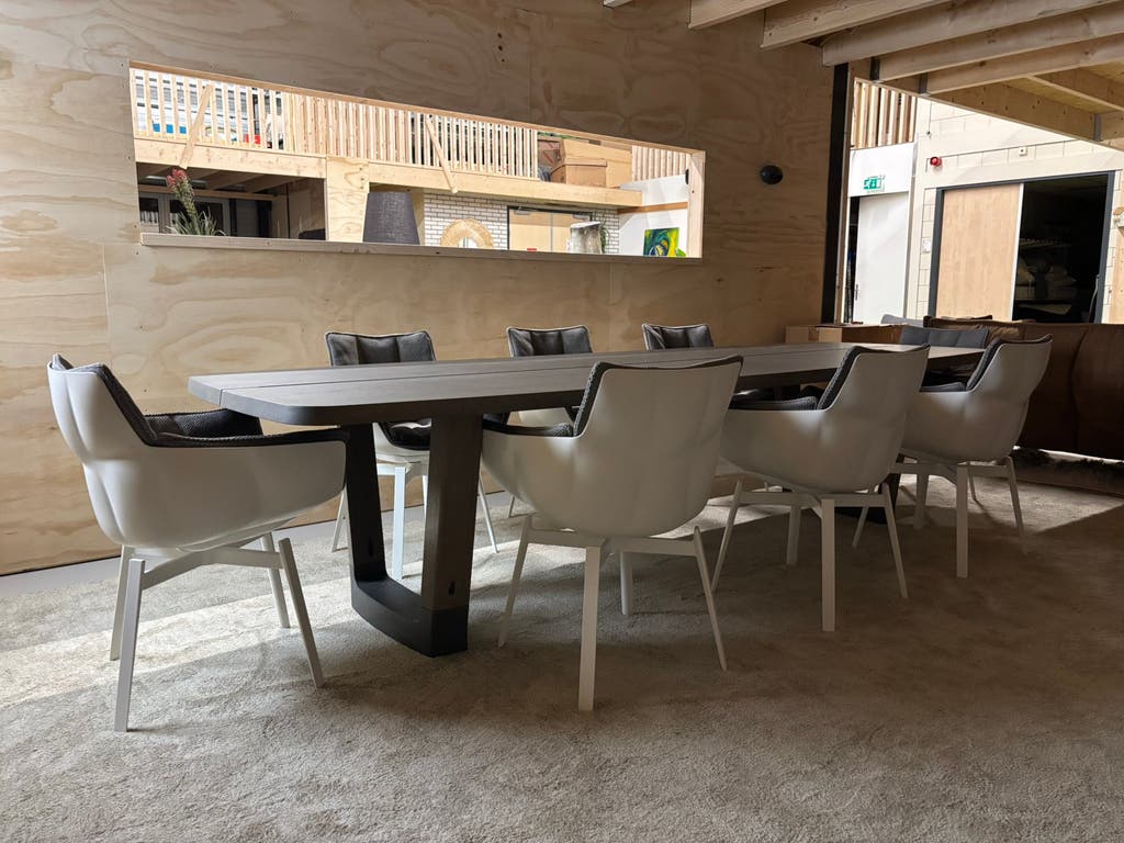 B&B Italia Husk stoelen – wit, indoor/outdoor – foto 2