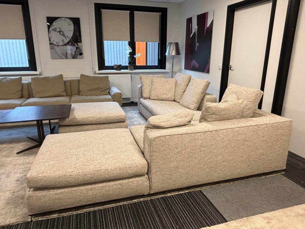 Minotti Powell modulaire bank met poef – stof categorie G – foto 1