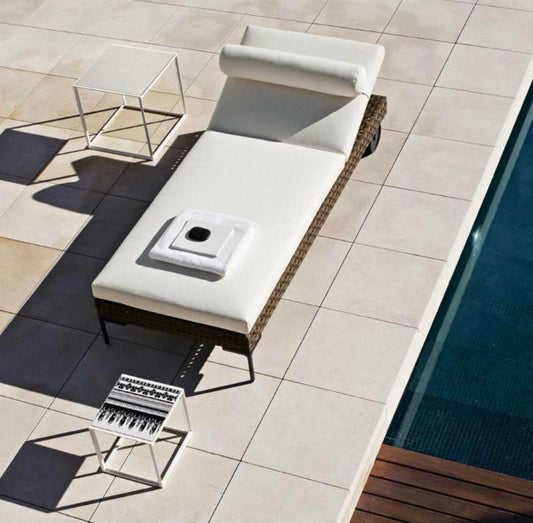 B&B Italia Charles Sunbed + afdekhoes verrijdbaar