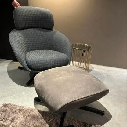 Minotti Russel lounge Chair + Ottoman