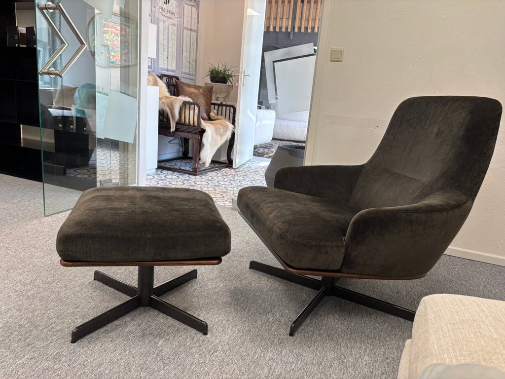 Minotti Coley fauteuil met Ottoman – stof categorie G – foto 2