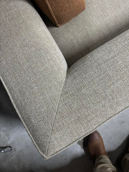 Design on Stock Aikon Lounge hoekbank – Milton stof, 300 × 255 cm – foto 7