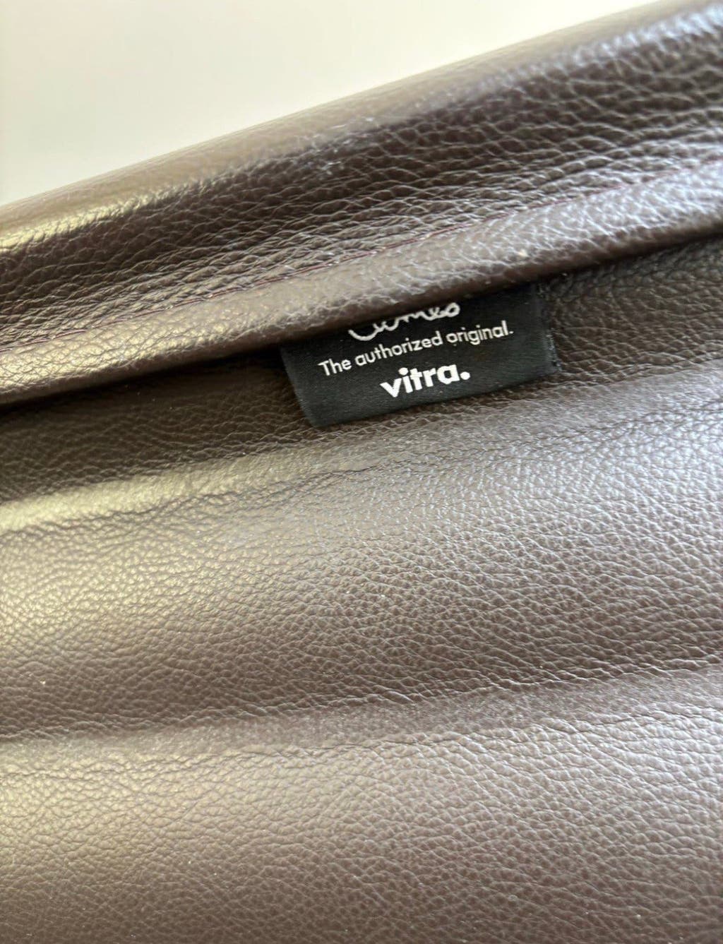 Vitra EA 119 bureaustoel – donkerbruin premium leer – foto 4