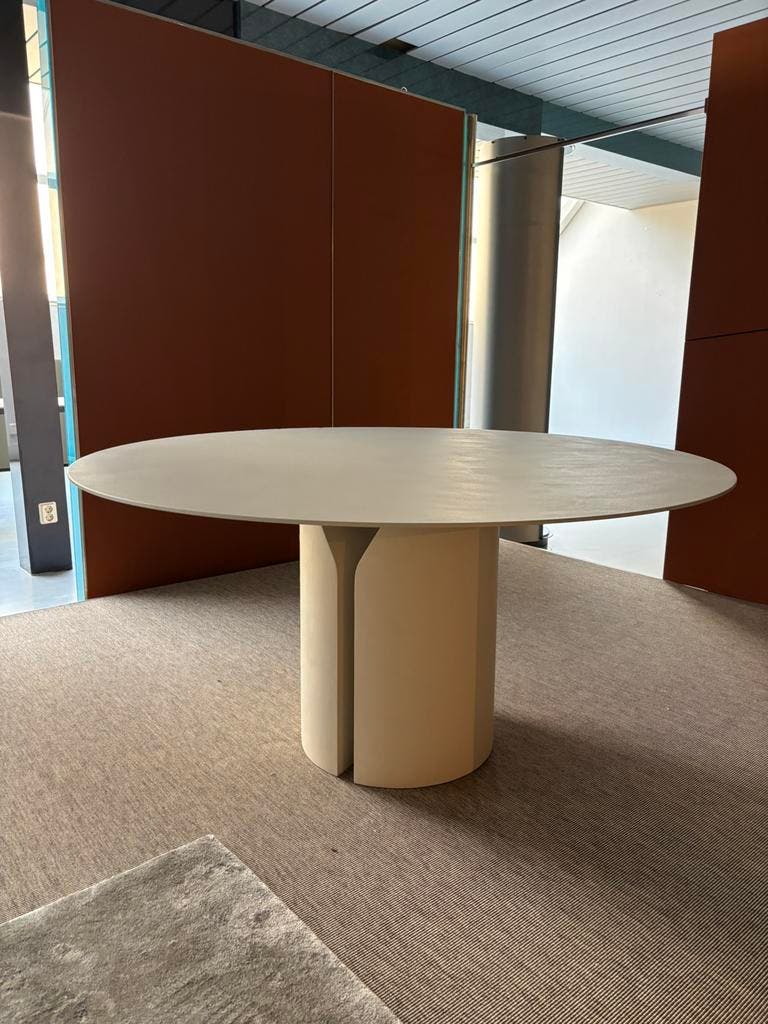 MDF Italia NVL Table – Kalk matte betonlook, 150 cm – foto 5