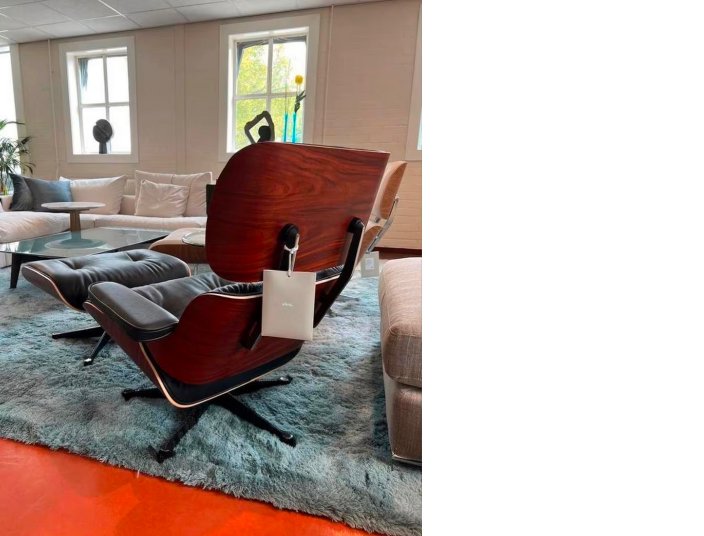 New Vitra XL Lounge Chair + Ottoman Palisander week 17-2023
