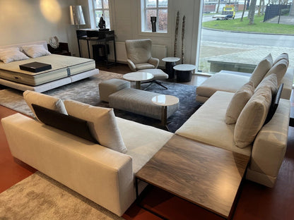 Minotti “White” Modulair Zitsysteem – Stijlvol en Flexibel Design