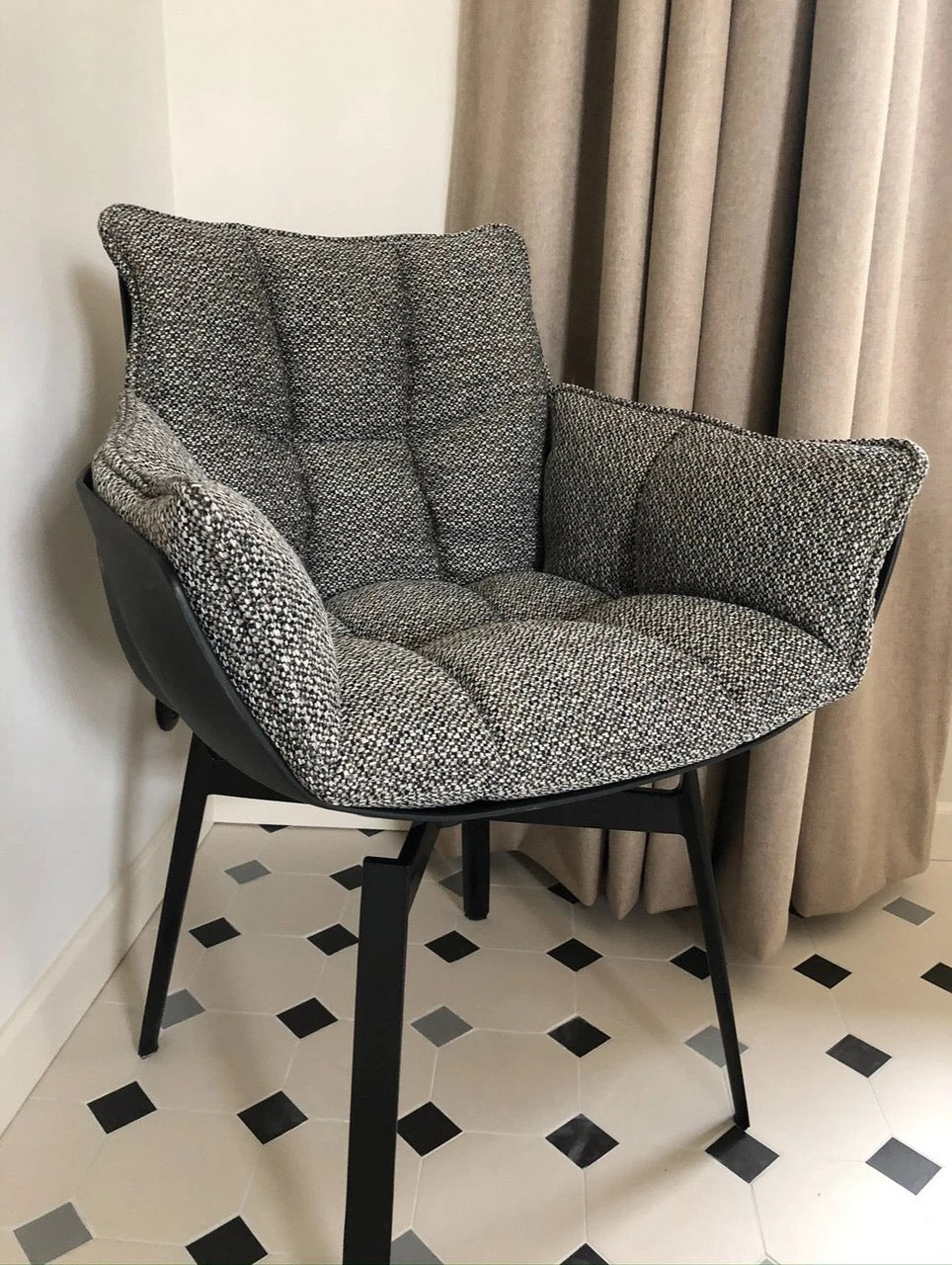 B&amp;B Italia Husk dining chairs
