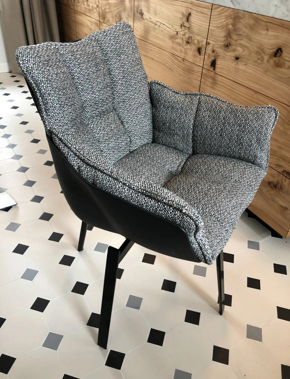 B&amp;B Italia Husk dining chairs