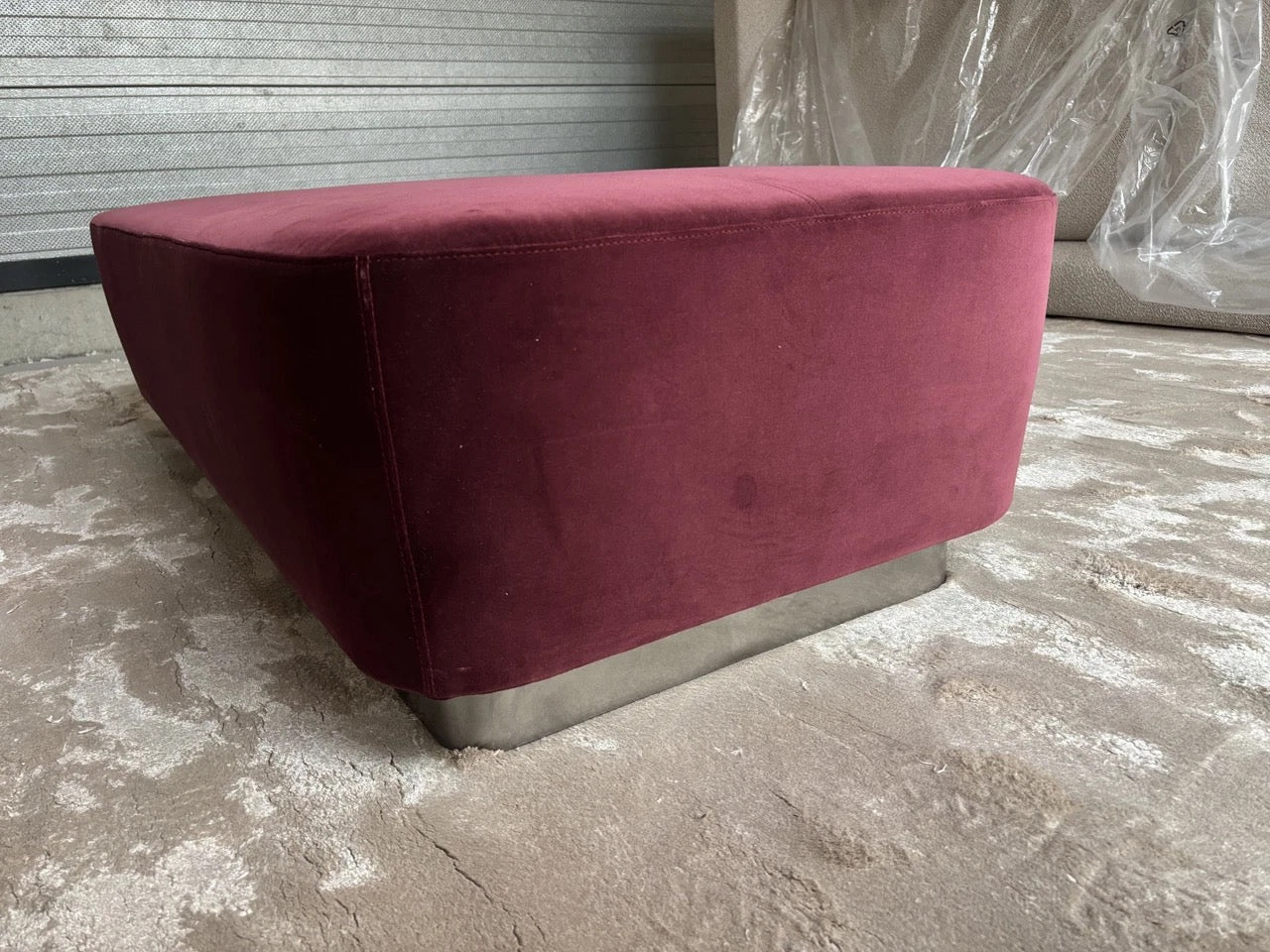 Minotti Jacques Ottoman stif G Hunt velours 38x70x145cm
