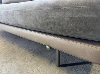 Minotti Torii 250 cm Sofa + Hocker Leder / Wildleder