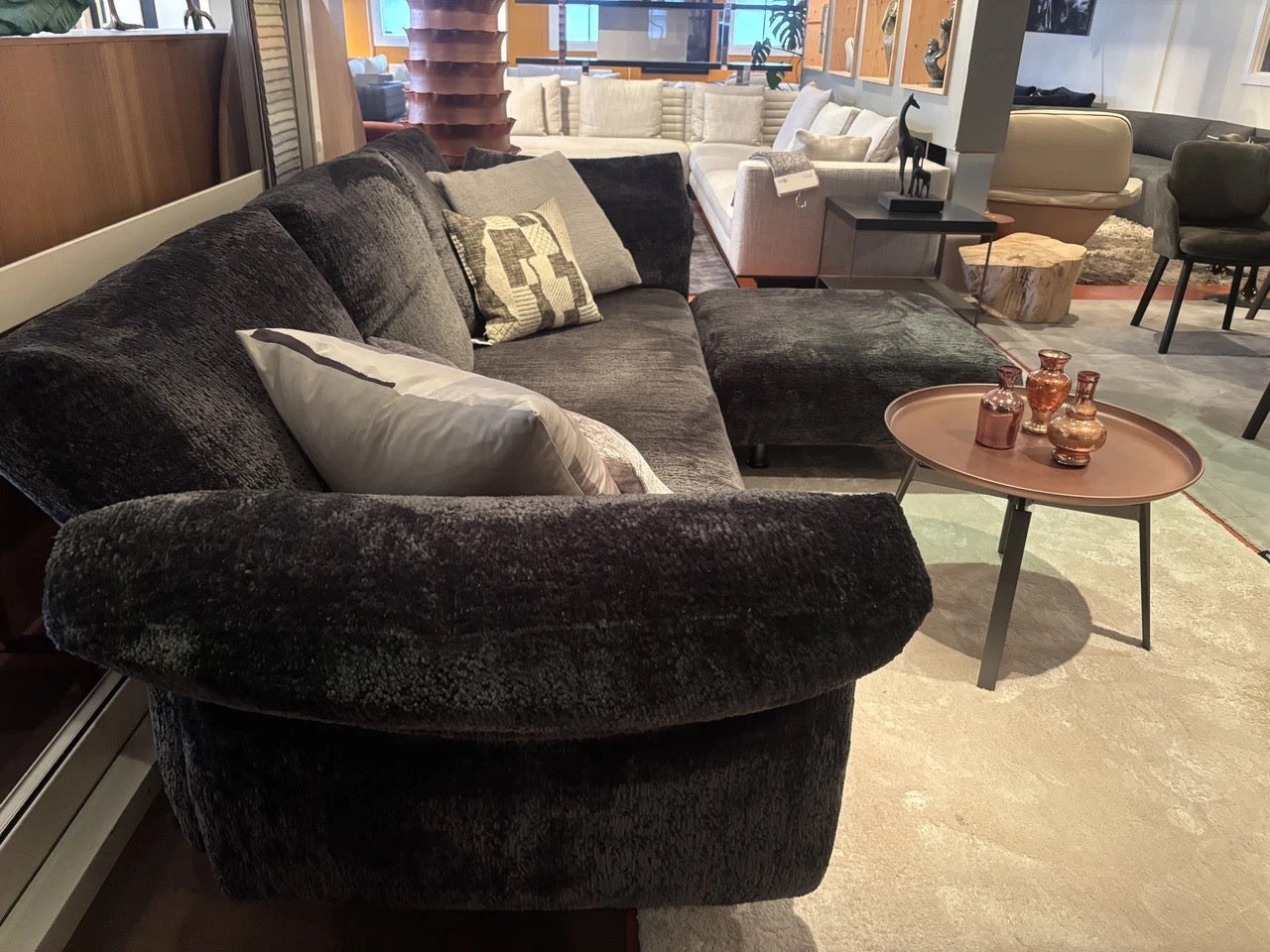 Edra Essential sofa 100-112 x 260/304cm stof cat T Nest