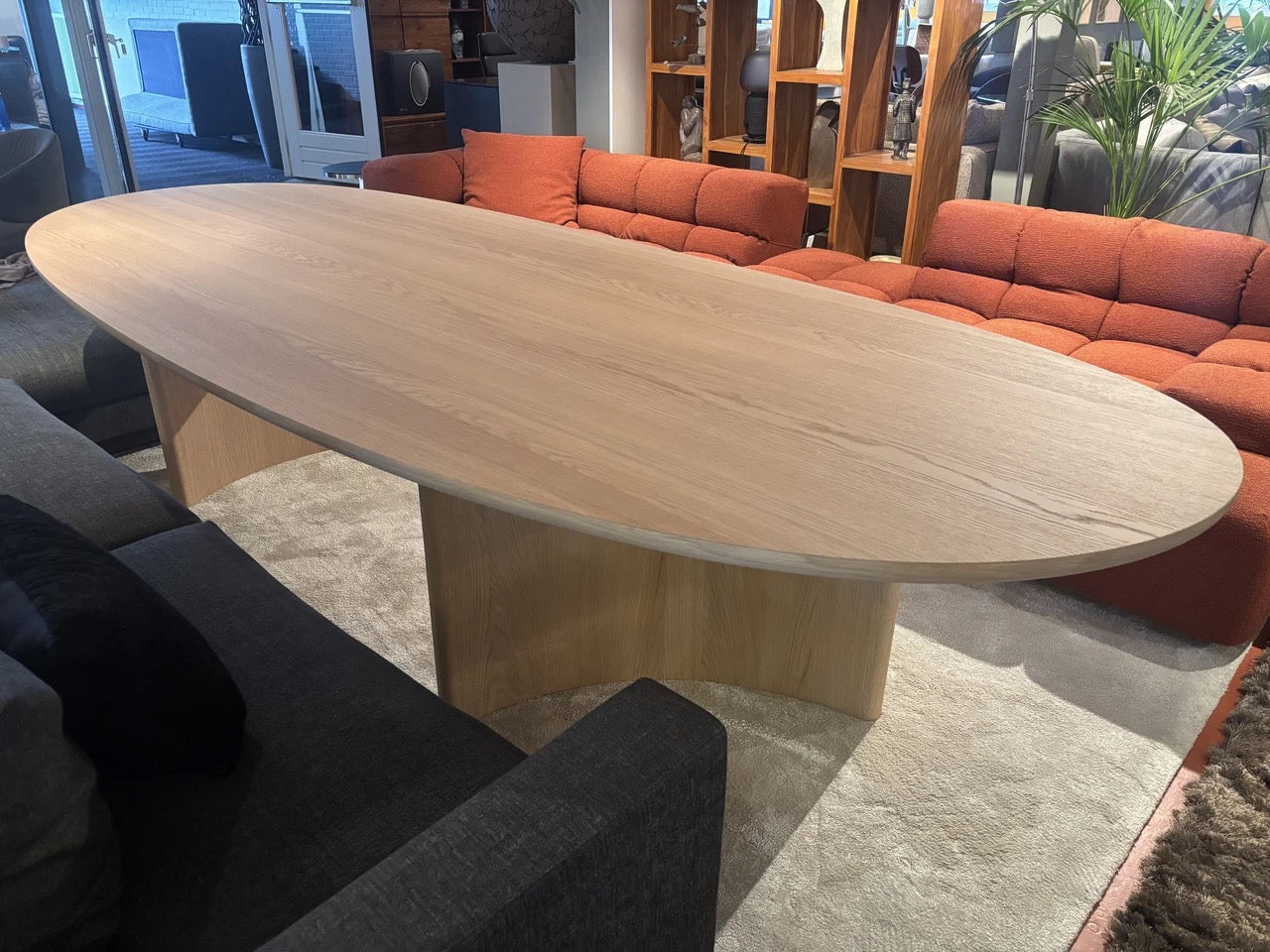 Arco Dew dining table 120x300cm in oak natural show model