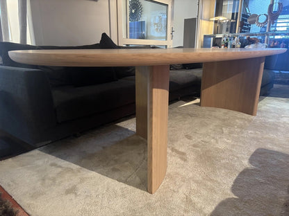 Arco Dew dining table 120x300cm in oak natural show model