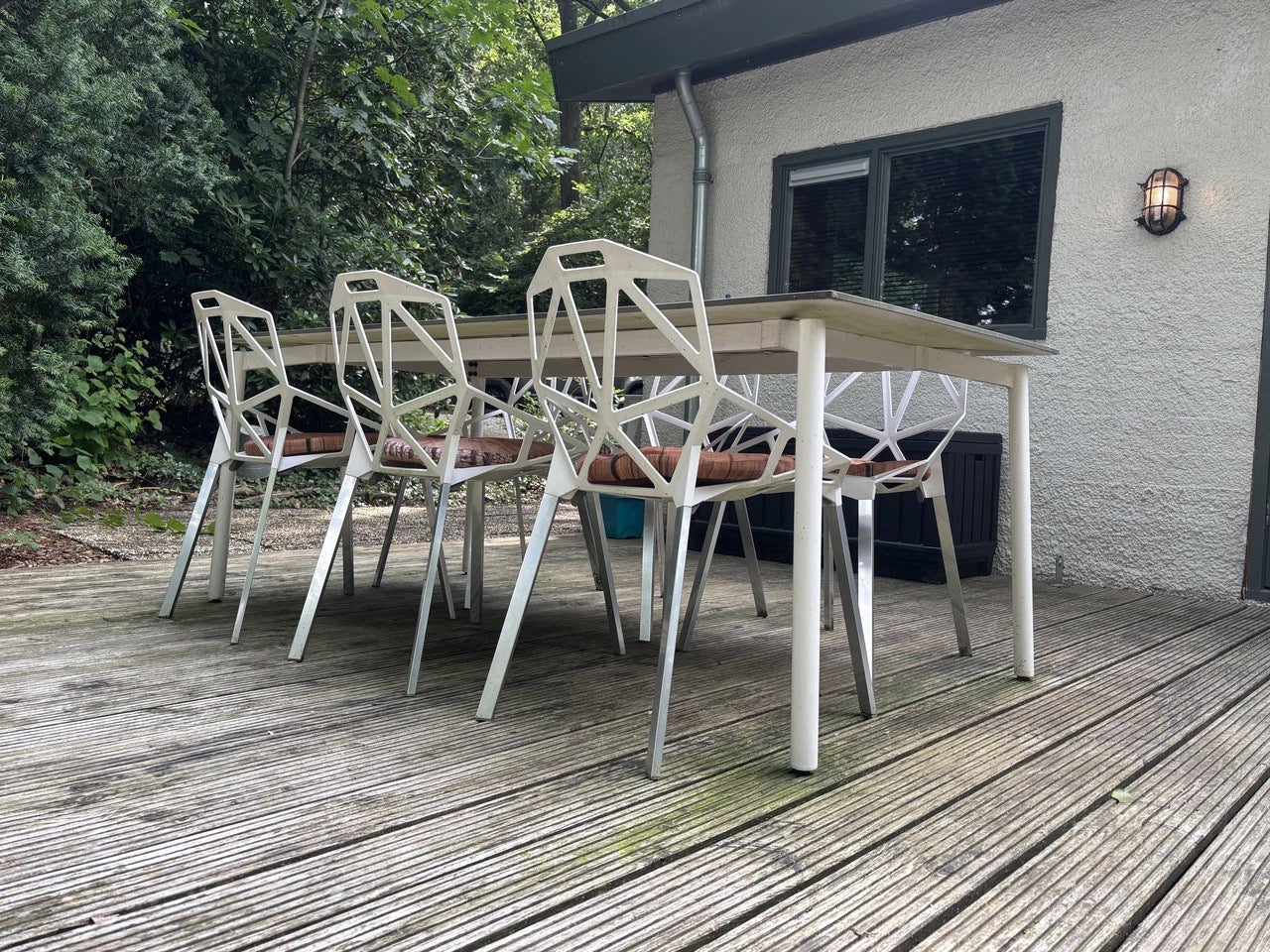 6 Magis One Stühle + Tisch in Weiß