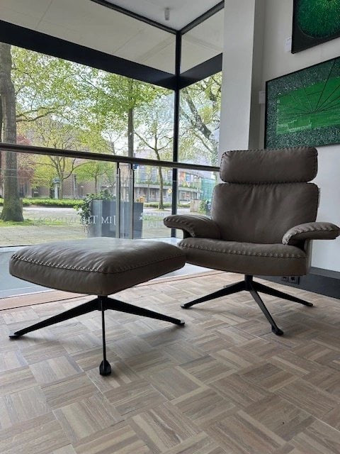 De Sede DS 31 Lounge Chair + Ottoman in Leather Nature