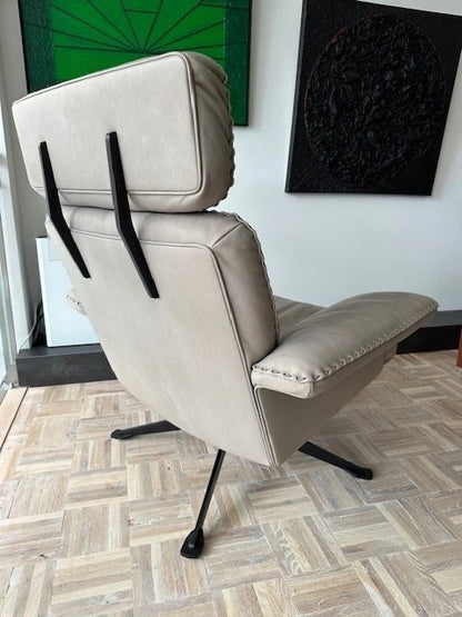 De Sede DS 31 Lounge Chair + Ottoman in Leather Nature