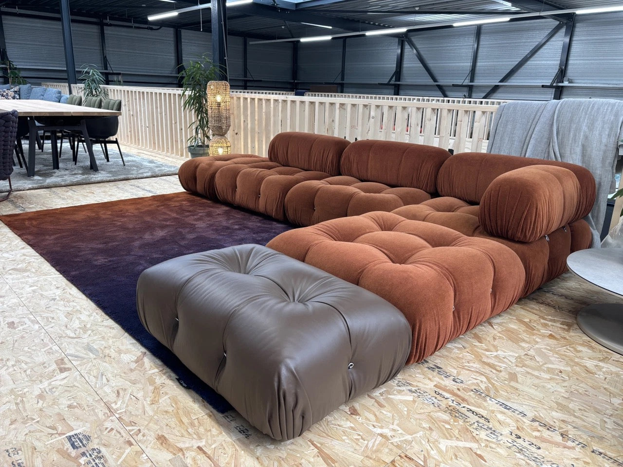 B&B Italia Camaleonda Licata 333 Terracotta Velours & Leder
