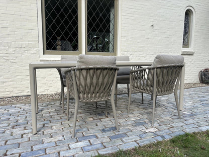 4 B&amp;B Italia Erica Gartenstühle, Esszimmerstühle mit Armlehnen, neue Produktion 2025 