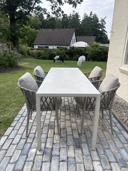 4 B&amp;B Italia Erica Gartenstühle, Esszimmerstühle mit Armlehnen, neue Produktion 2025 