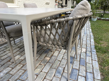 4 B&amp;B Italia Erica Gartenstühle, Esszimmerstühle mit Armlehnen, neue Produktion 2025 