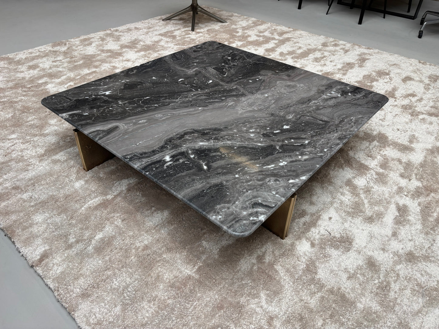 Minotti Yves coffeetable 120x120cm Grigio Orobico marmer