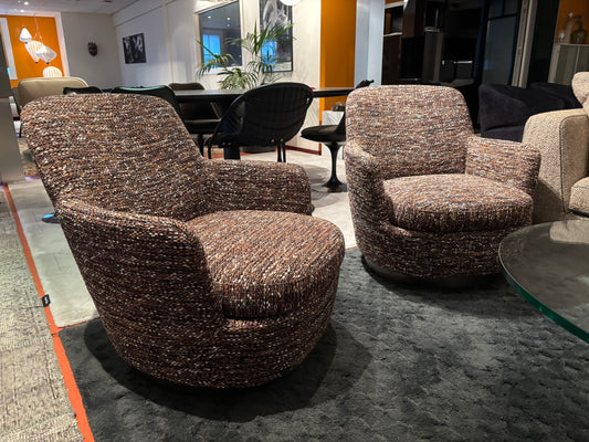 2 Minotti Jacques draaibare fauteuils in stof Medley