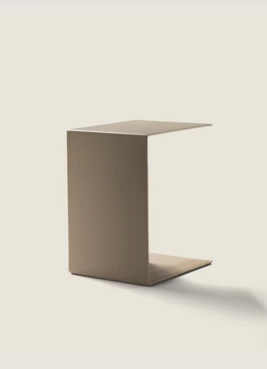 Flexform Plain overschiif bijzettafel tuig leder sand 5001