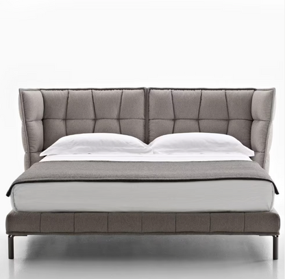 B&B italia husk italiaans design bed uitgevoerd in stof cat.A Adria mosgroen