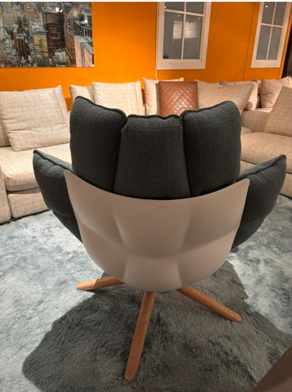 B&B italia husk lounge chair HG3 + Ottoman HP4